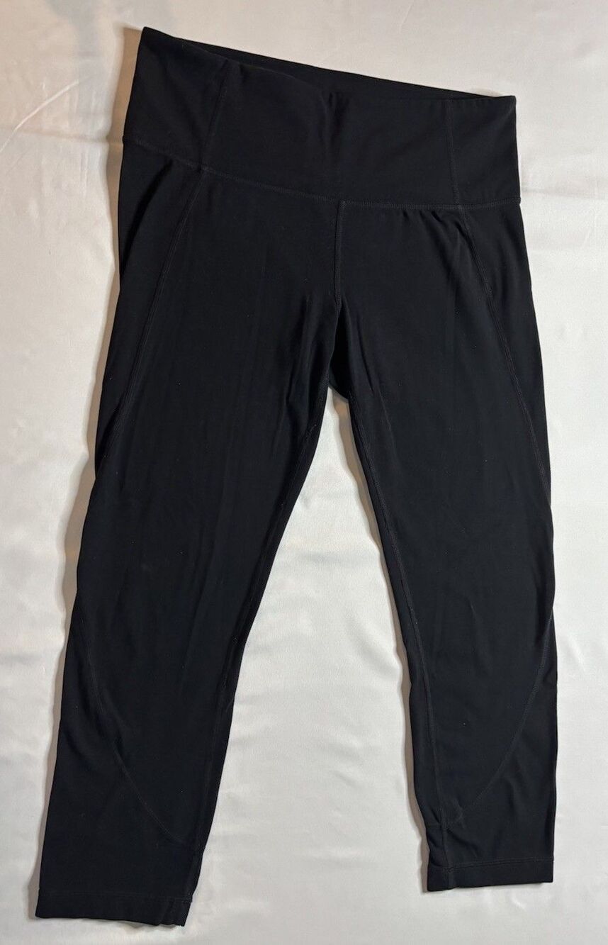 Athleta Women Sz MT Medium Tall Black Lightning Capri Legging Pants HTF Classic